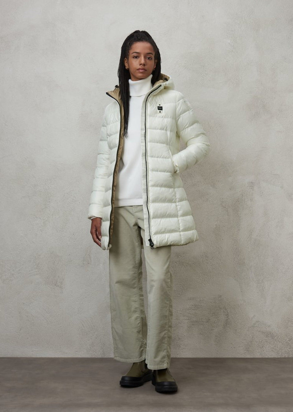 23WBLDK02113-006648_102TT_01_blauer_04431_bianco_3.jpg?v=1785780549