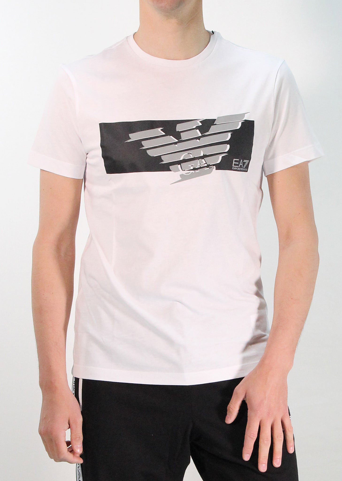3HPT48_PJT3Z_1100_ea7_emporio_armani_00735_bianco_1.jpg?v=1776793126