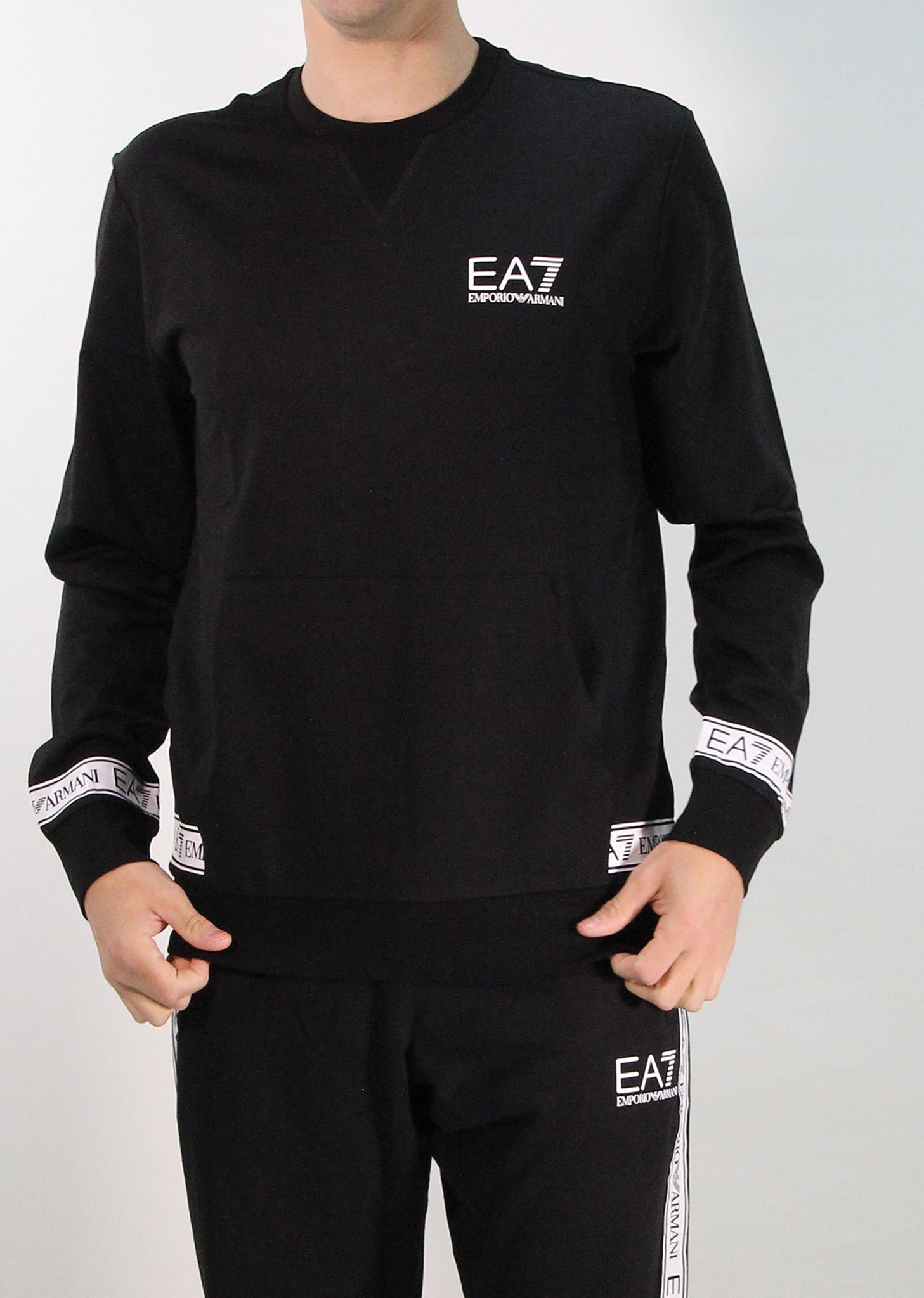 3KPM22_PJ05Z_Ea7_emporio_armani_01219_nero_1.jpg?v=1779436699