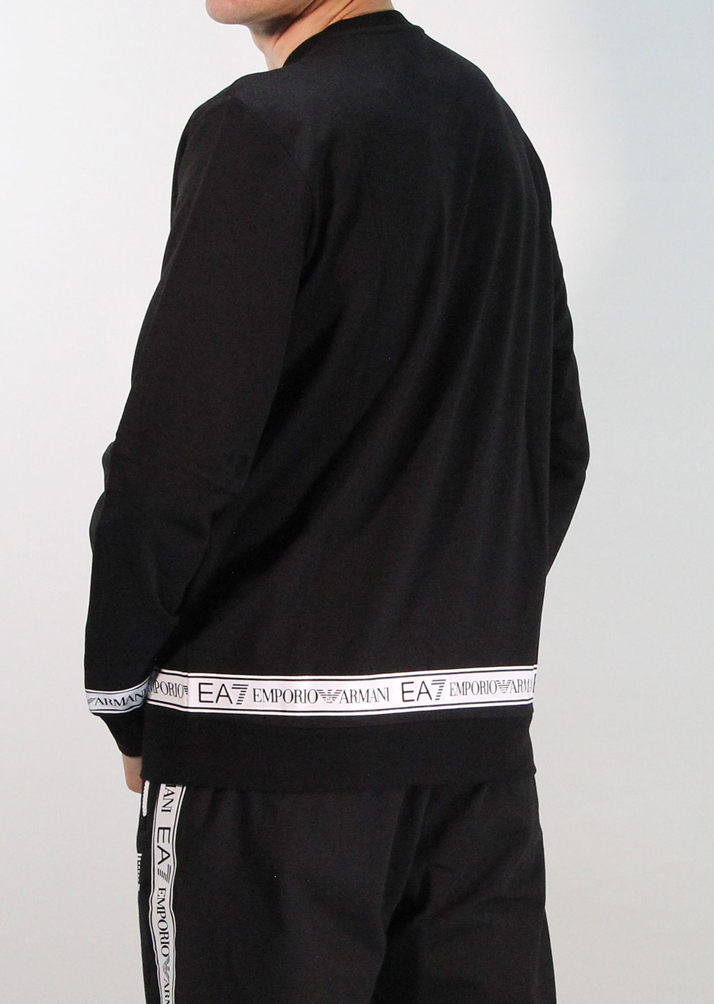 3KPM22_PJ05Z_Ea7_emporio_armani_01219_nero_3.jpg?v=1779436699