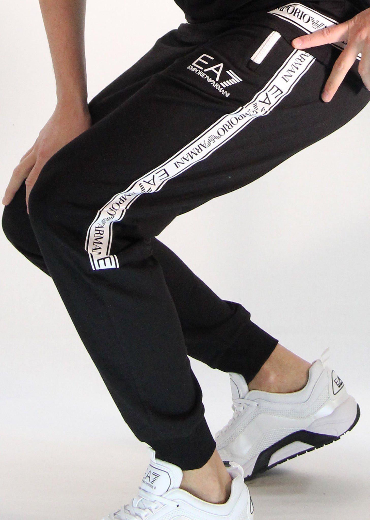 3KPP51_PJ05Z_1200_ea7_emporio_armani_01461_nero_1.jpg?v=1779474518