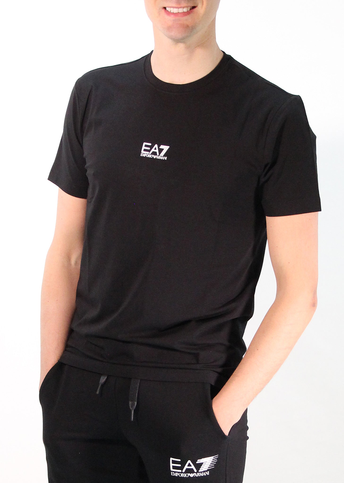 3KPT15_PJ03Z_1200_ea7_emporio_armani_01468_nero_1.jpg?v=1779819953