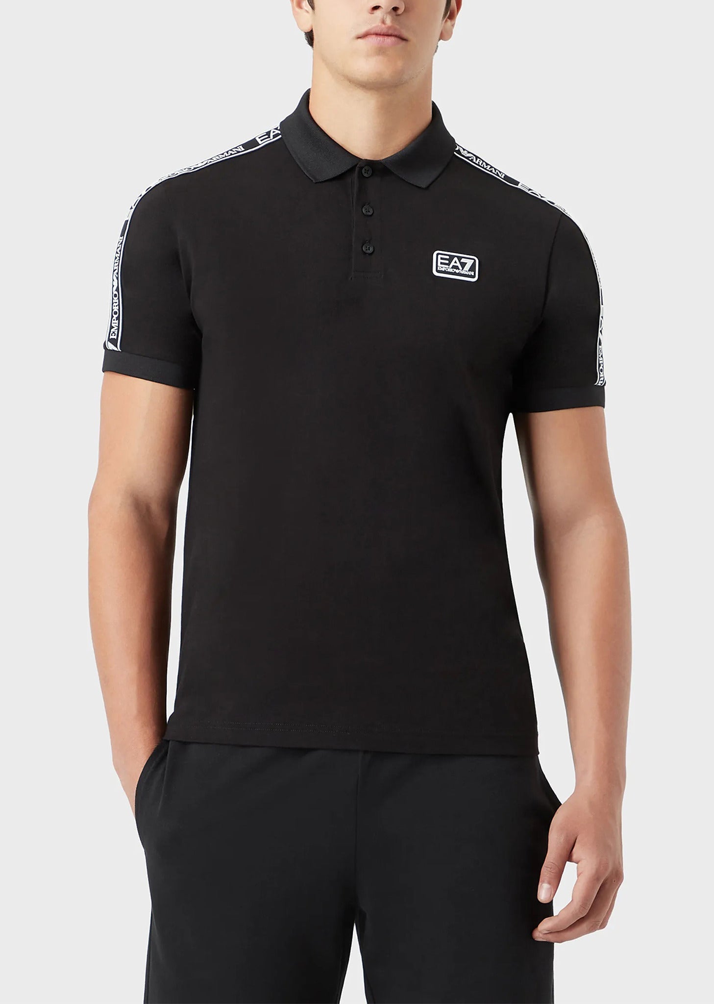 3LPF20_PJ02Z_0200_ea7_emporio_armani_02452_nero_2.jpg?v=1779474515