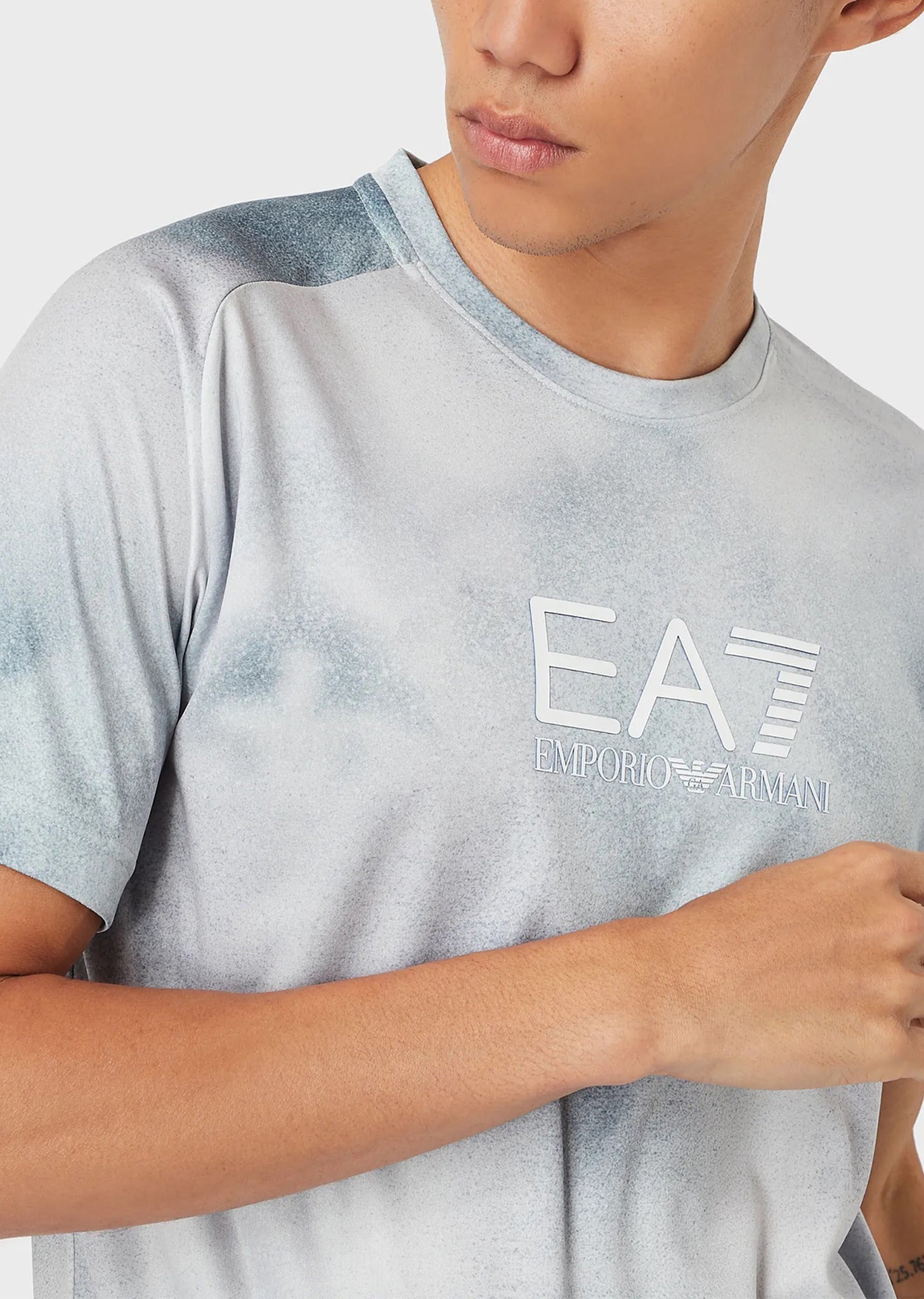 3LPT47_PJCKZ_2922_ea7_emporio_armani_02436_fantasia_3.jpg?v=1779474518