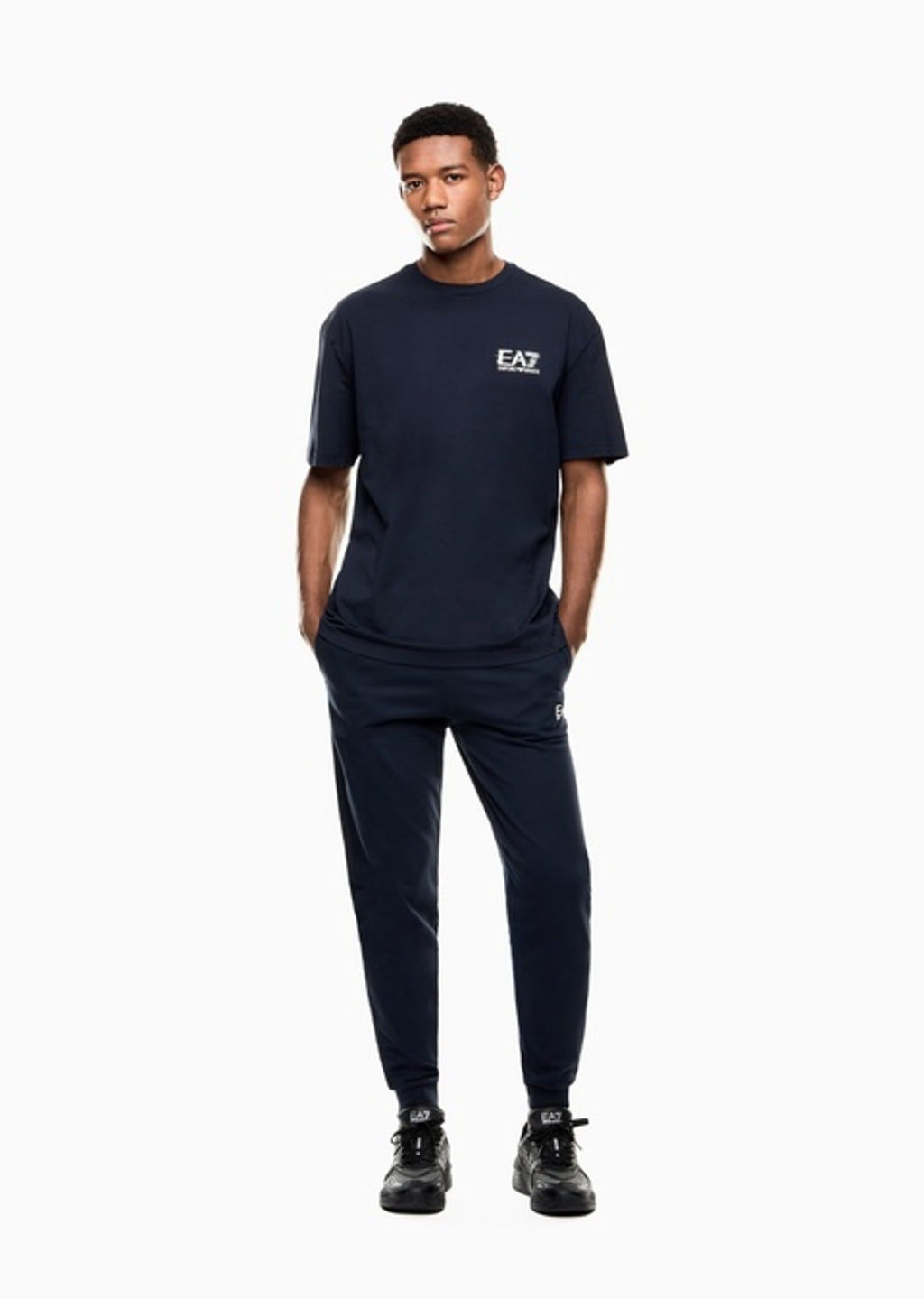 7M001327_AF17789_UB102_ea7_emporio_armani_05902_blu_5.jpg?v=1775907526