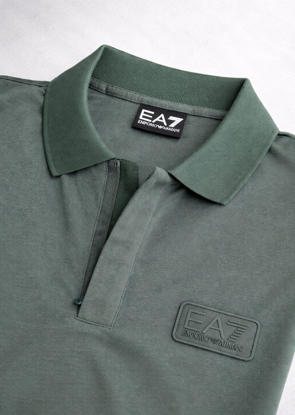 7M001360_AF13862_ea7_emporio_armani_05879_verde_2.jpg?v=1775907538