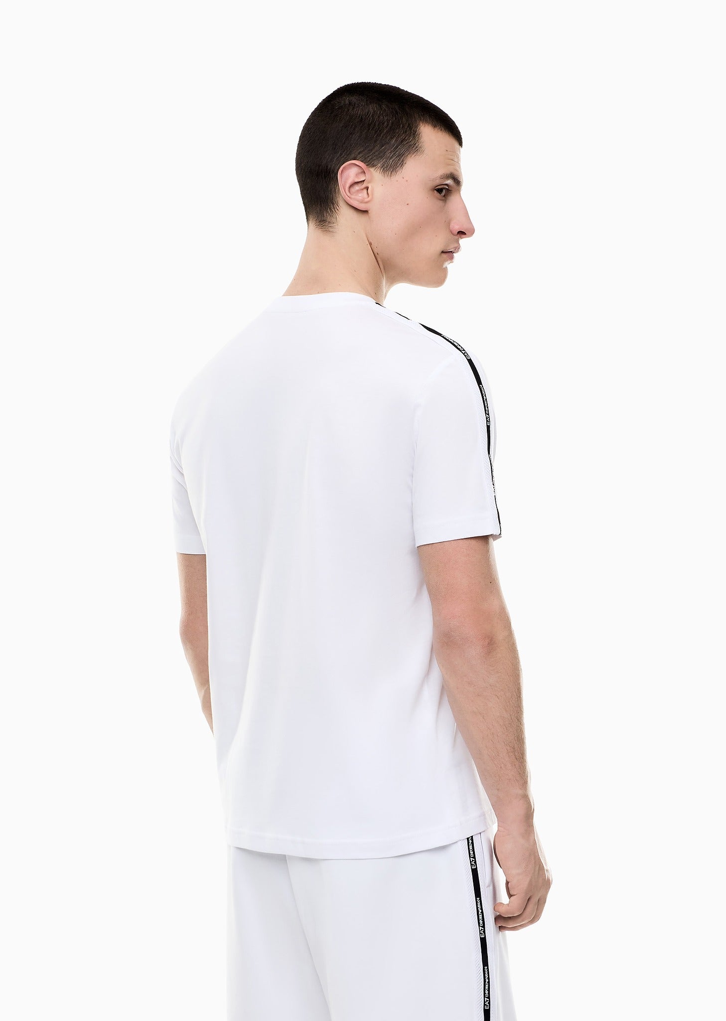7M001476__AF10375_ea7_emporio_armani_05888_bianco_4.jpg?v=1775907528