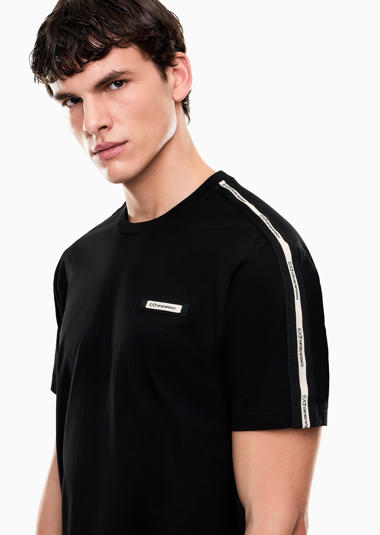 7M001476__AF10375_ea7_emporio_armani_05888_nero_2.jpg?v=1775907534