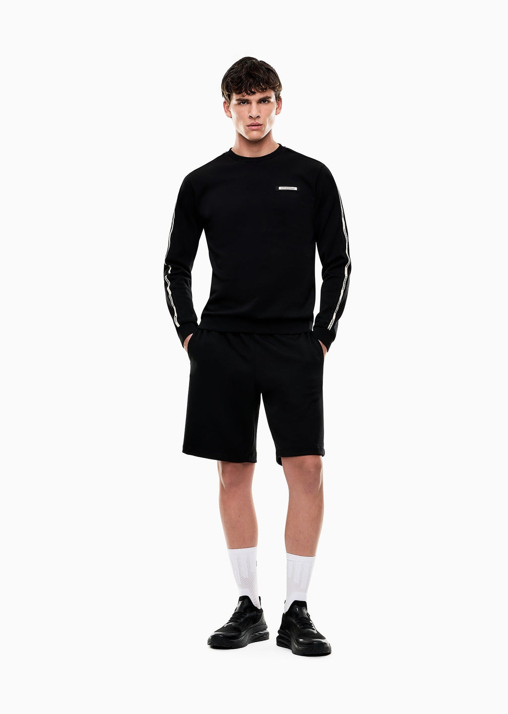 7M001478_AF12660_Emporio_Armani_Ea7_05870_NERO_5.jpg?v=1775907528