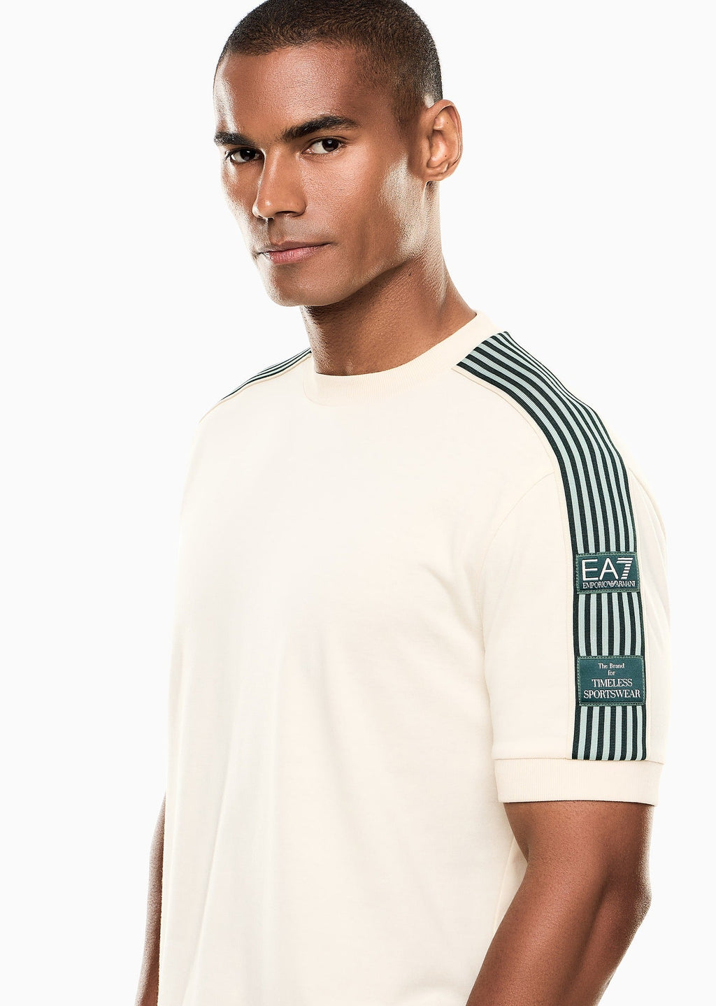 7M001507_AF16548_ea7_emporio_armani_05884_beige_2.jpg?v=1775907535