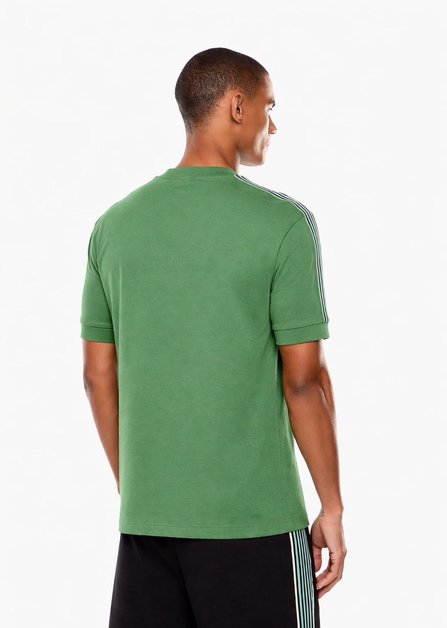 7M001507_AF16548_ea7_emporio_armani_05884_verde_4.jpg?v=1775907532