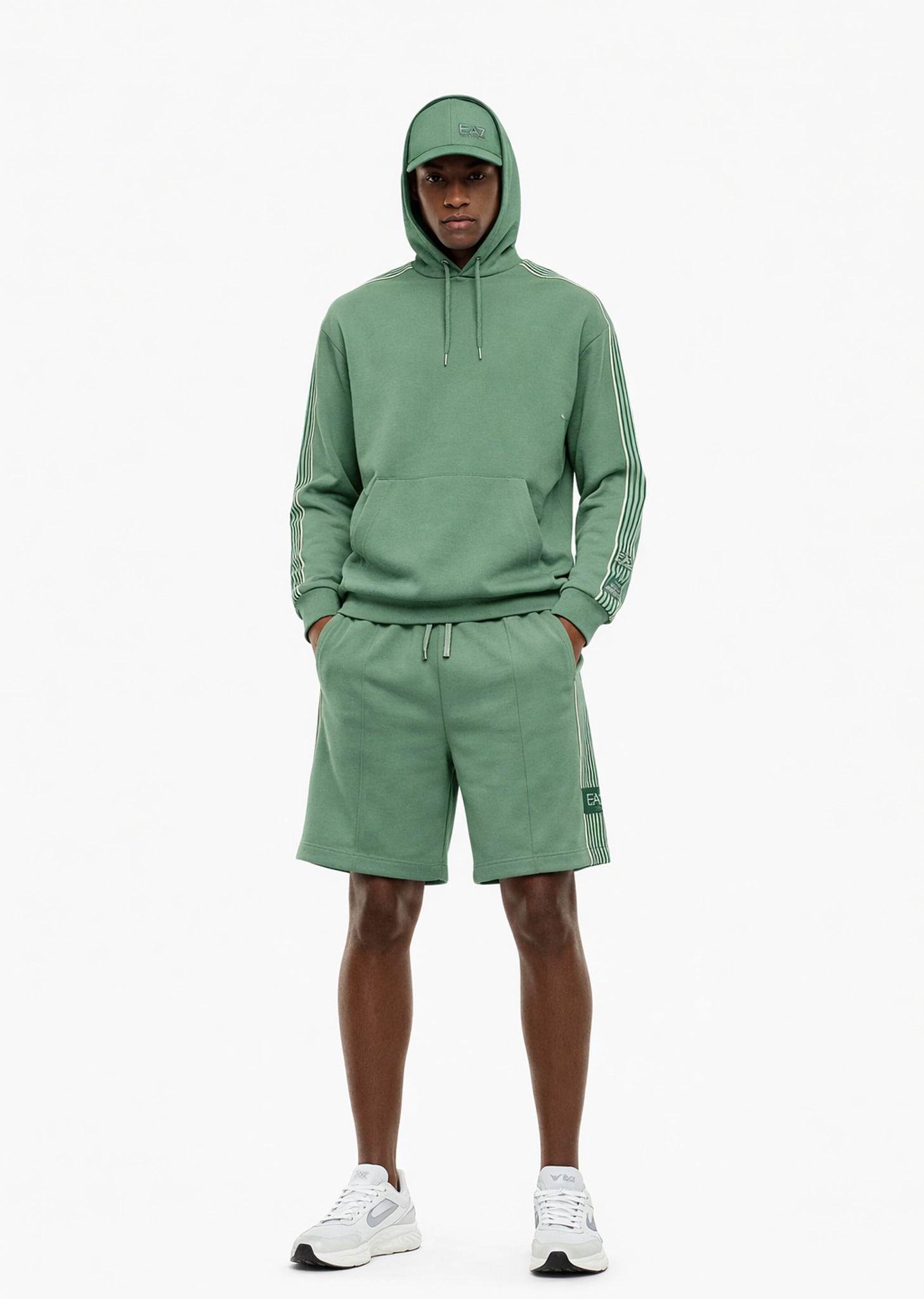 7M001508_AF12660_ea7_emporio_armani_05895_verde_3.jpg?v=1775907530