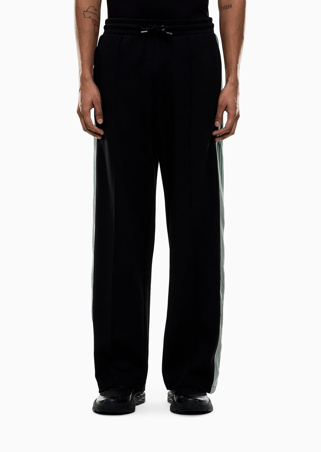 7M001509_AF12660_ea7_emporio_armani_05896_nero_4.jpg?v=1775907529