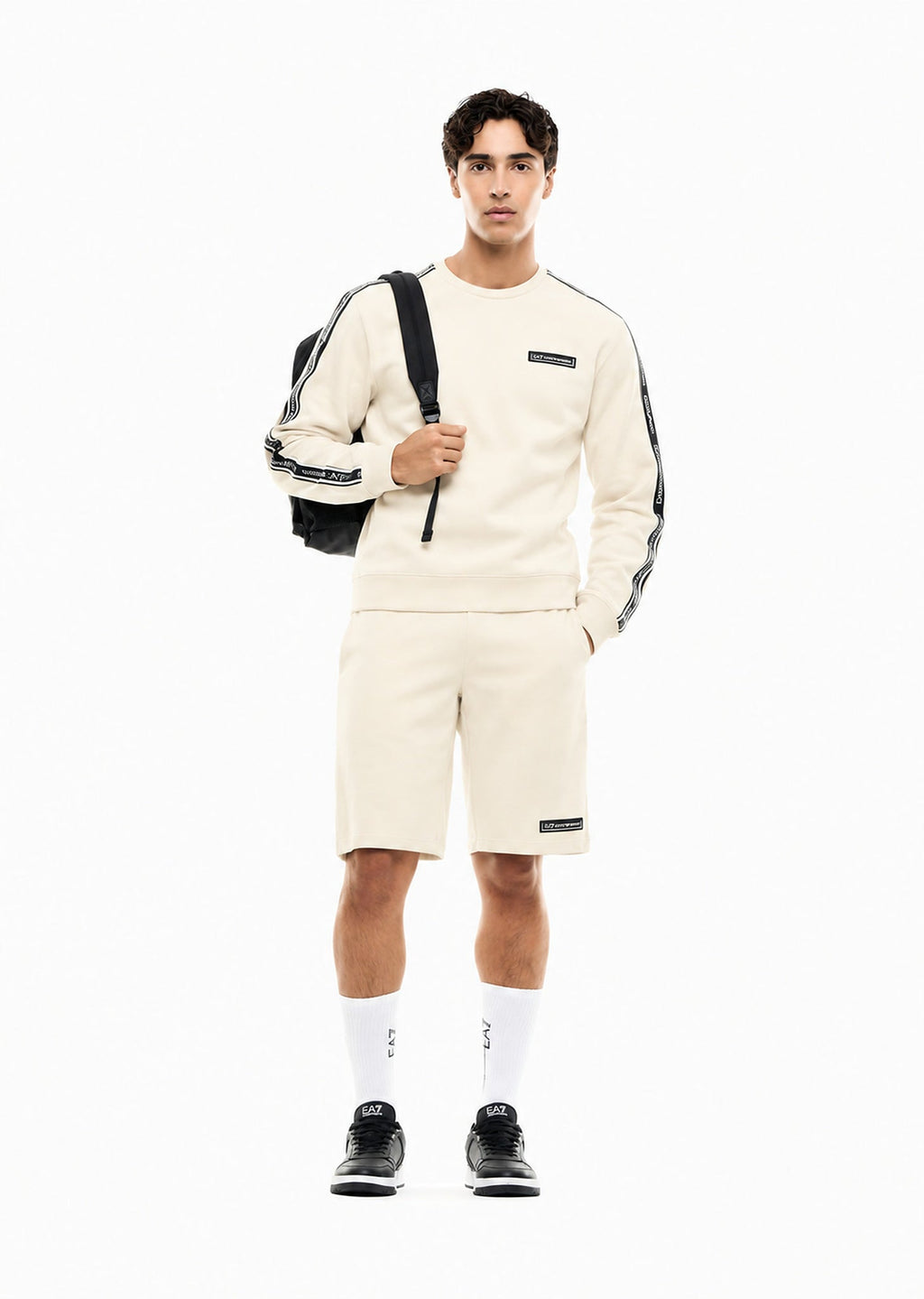 7M002195_AF10377_U1079_ea7_emporio_armani_06296_panna_7.avif?v=1788971852