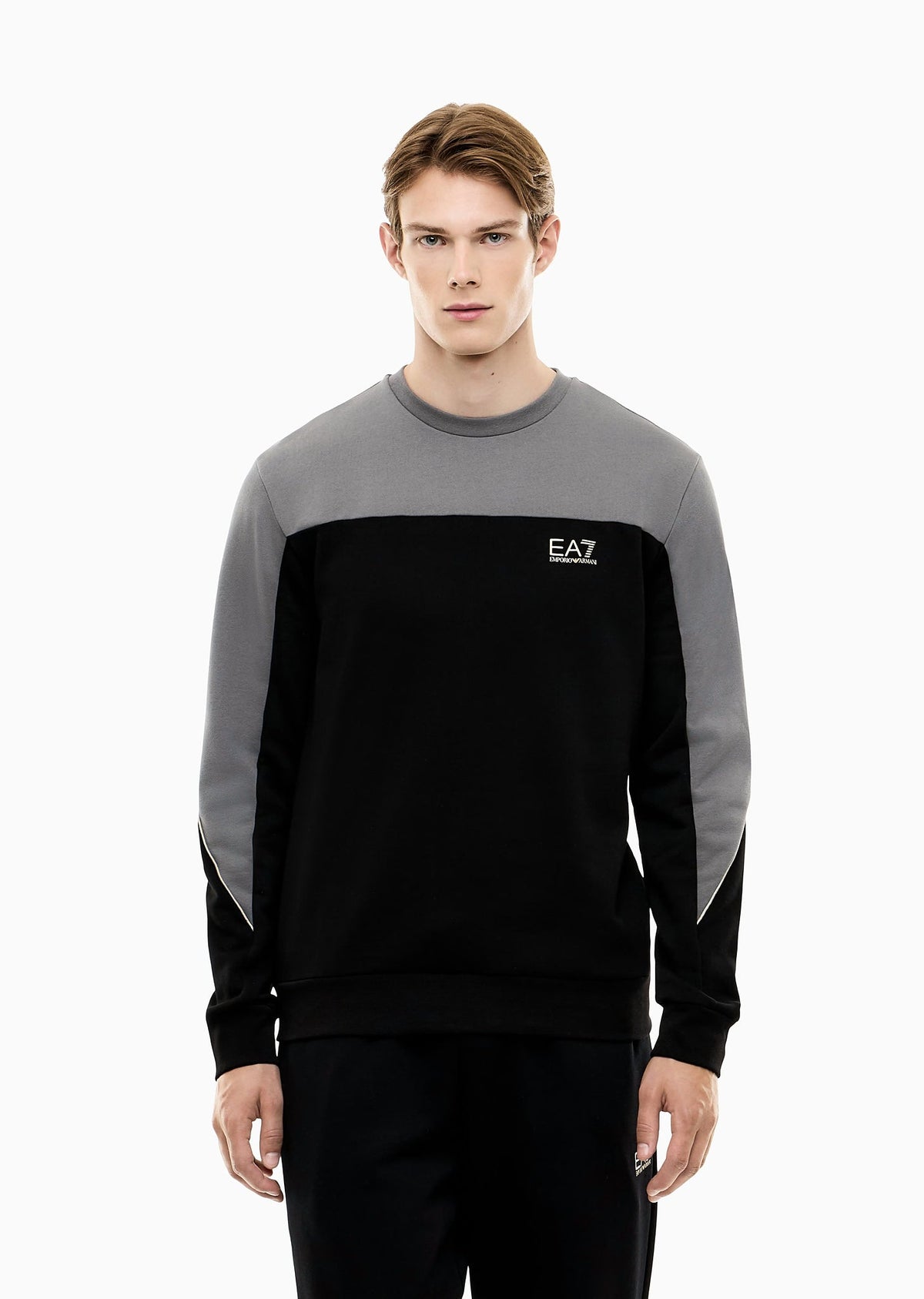 7M002393_AF10377_UC001_ea7_emporio_armani_06299_nero_2.avif?v=1788941743