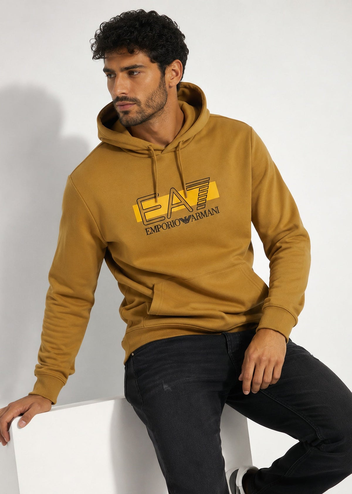 7M002426_AF10377_U6249_ea7_emporio_armani_06303_senape_2.avif?v=1788941745