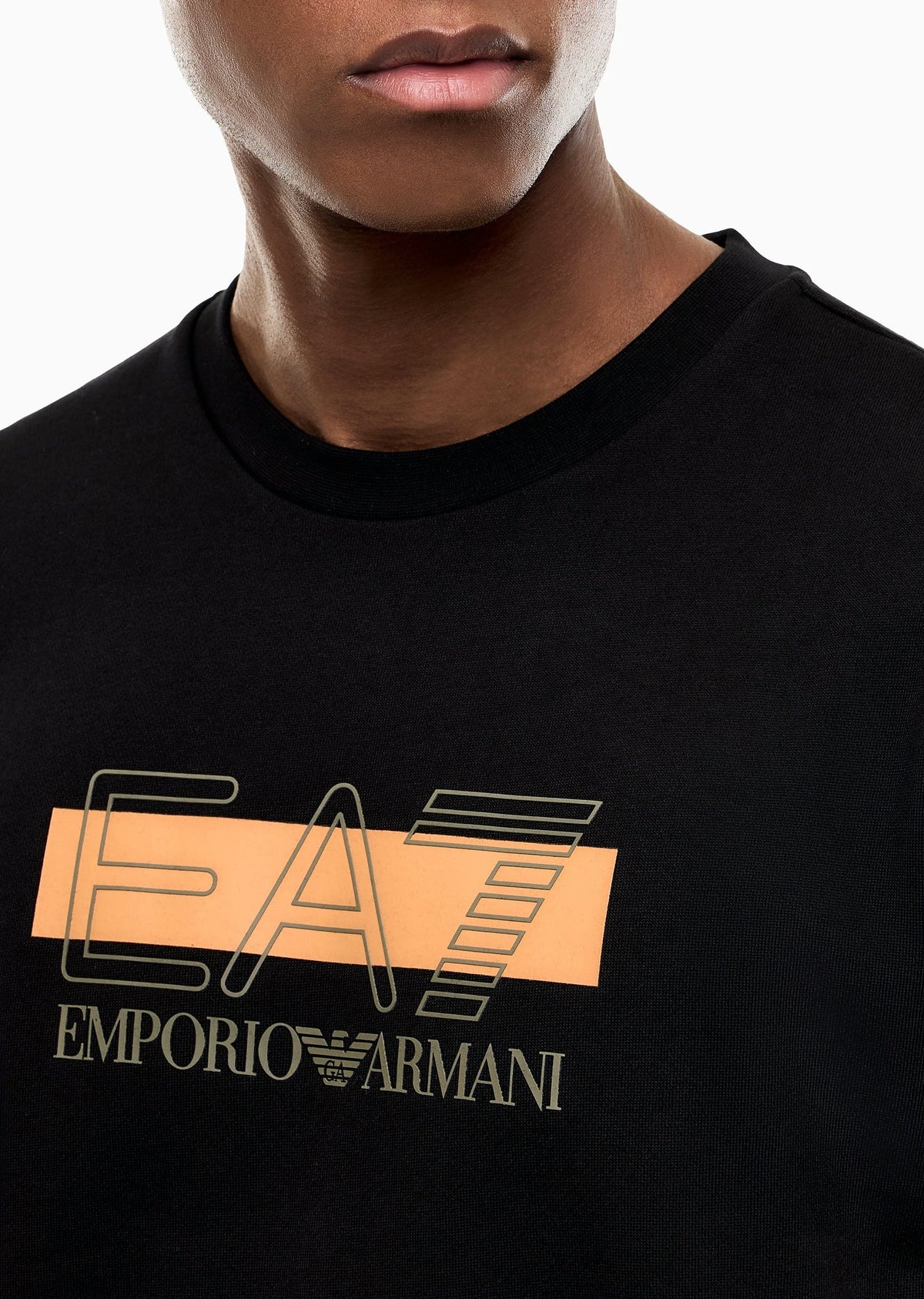 7M002428_AF10377_UC001_ea7_emporio_armani_06312_nero_4.jpg?v=1788942011