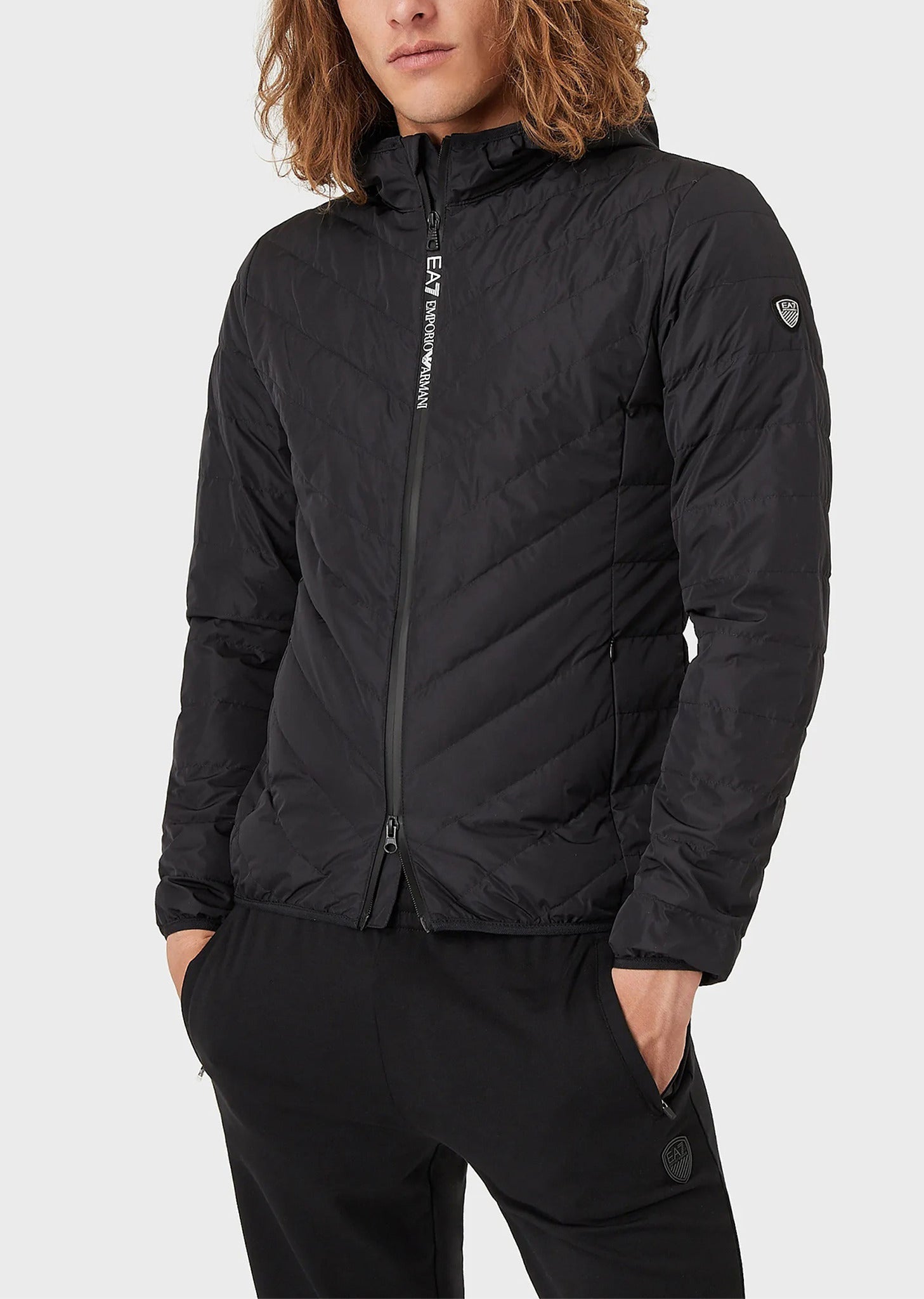 8NPB14_PNE1Z_1200_ea7_emporio_armani_02401_nero_1.jpg?v=1779474517