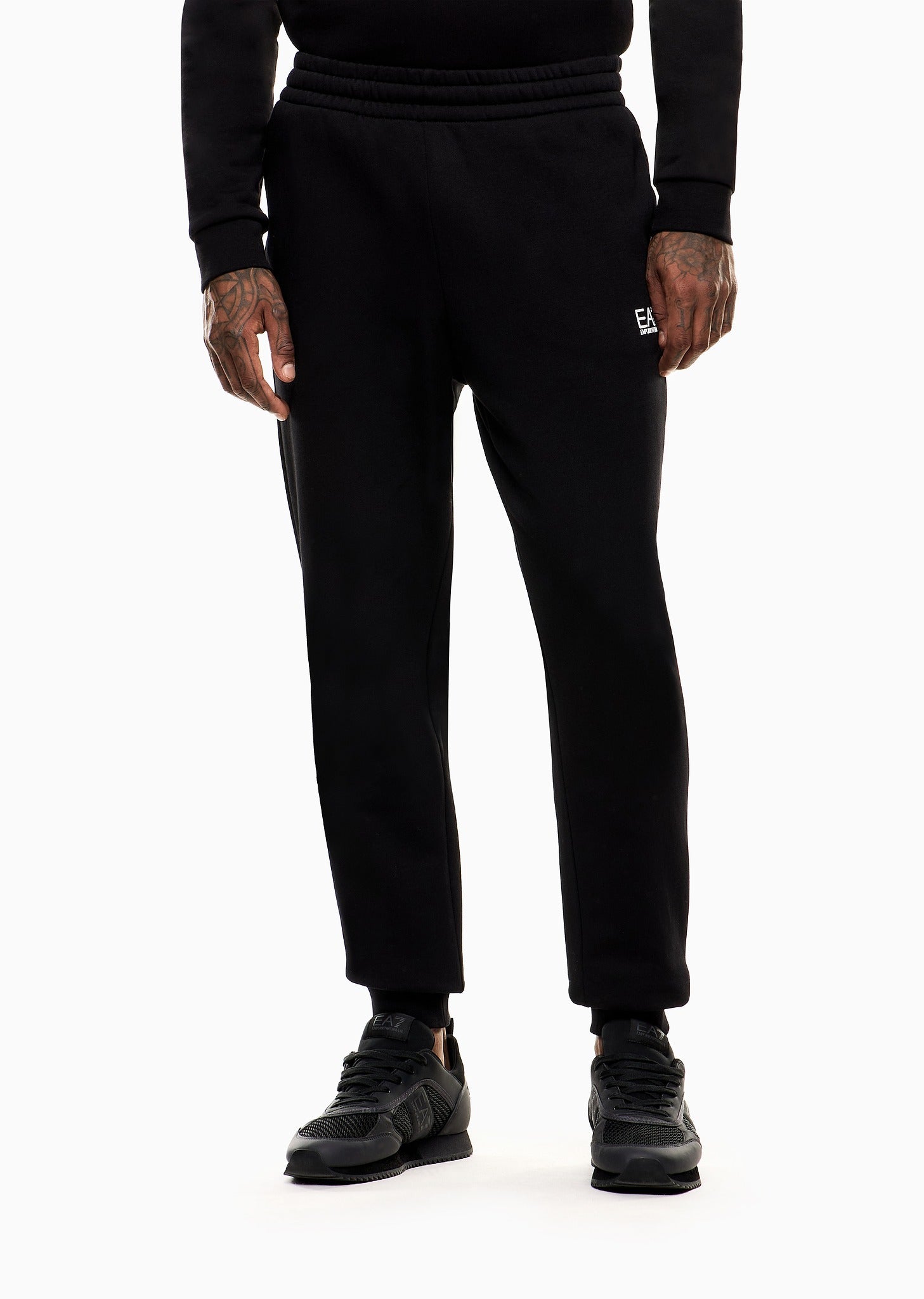 8NPP64_PJVTZ_ea7_emporio_armani_05745_nero_3.jpg?v=1779436697