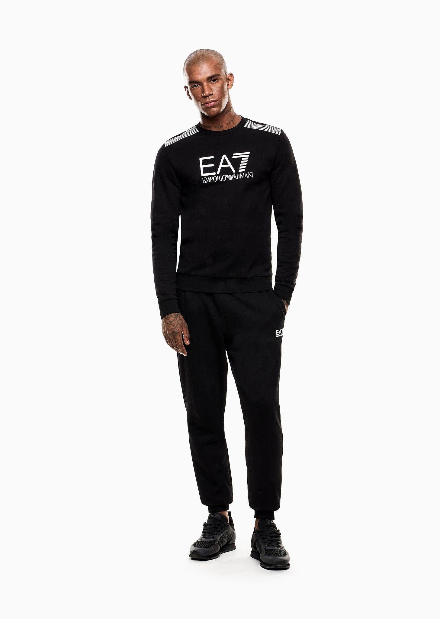 8NPP64_PJVTZ_ea7_emporio_armani_05745_nero_5.jpg?v=1779436696