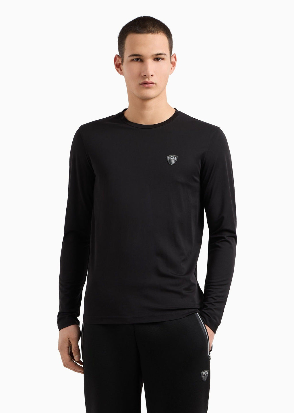 8NPT17_PJRGZ_EA7_Emporio_Armani_04200_nero_2.jpg?v=1775907535