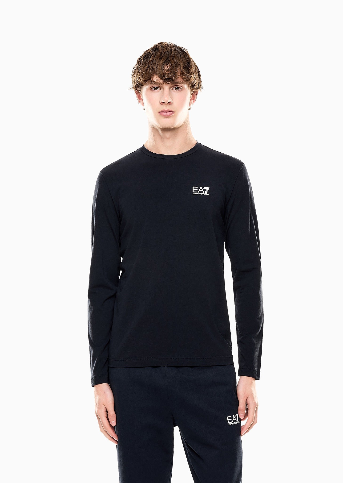 8NPT28_PJVQZ.jpg_ea7_emporio_armani_05486_nero_1.jpg?v=1775907537
