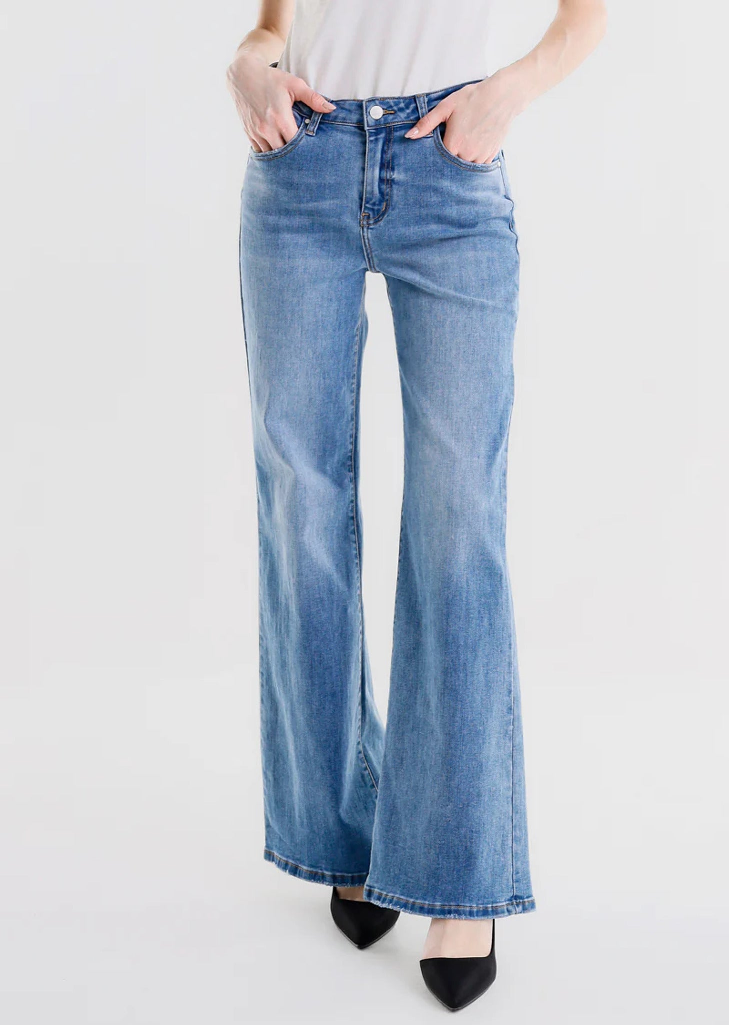 NOS_MARIA_T1L7172_met_05810_denim_3.jpg?v=1776503128
